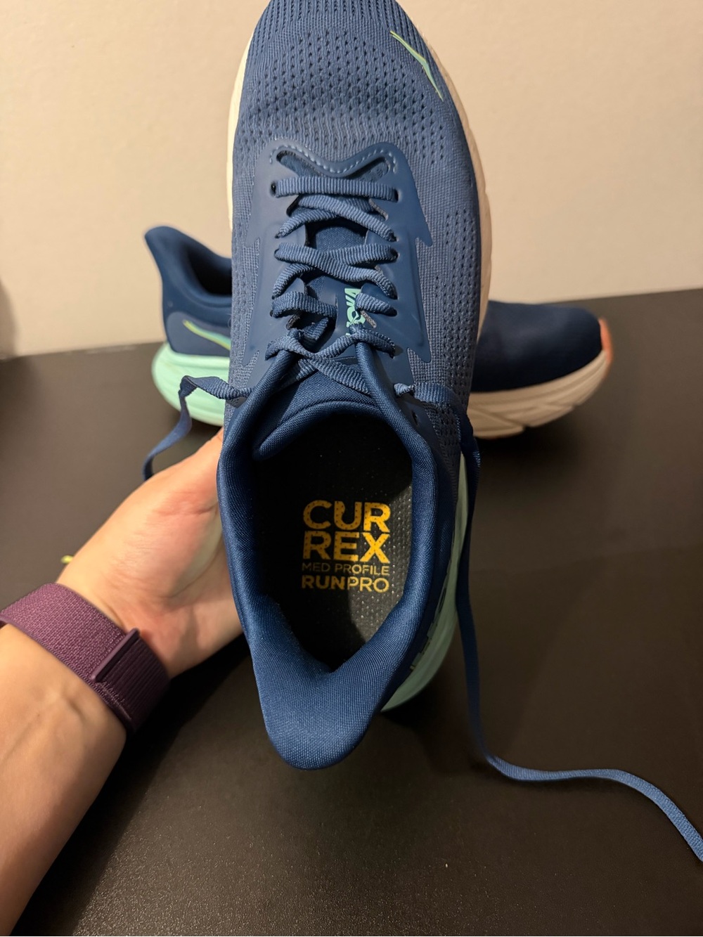 Hoka Arahi 7 Women's 12 Navy and Mint Lightweight Running Shoes - Picture 3 of 5